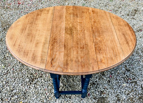 Beautiful and compact - and,