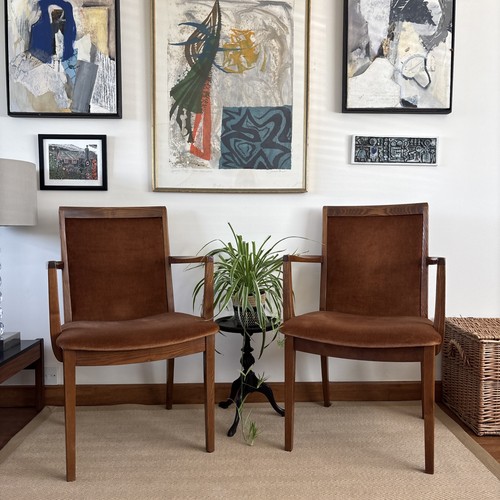 Pair plan dining carver - g,